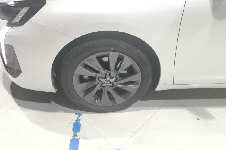 Used Peugeot 408 2022 1.6T Ambition Edition Right Rear Wheel Hub