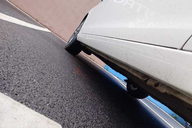 Used Peugeot 408 2022 1.6T Light-Chasing Edition Right Side Sill