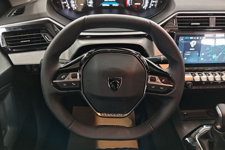 Used Peugeot 408 2022 1.6T Light-Chasing Edition Steering Wheel