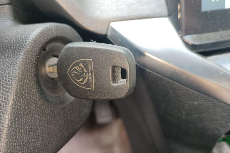 Used Peugeot 408 2022 1.6T Light-Chasing Edition Vehicle Key