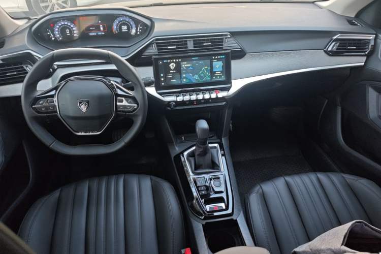 Used Peugeot 408 2024 360THP "Da Da" Edition – Romani Version Center Console