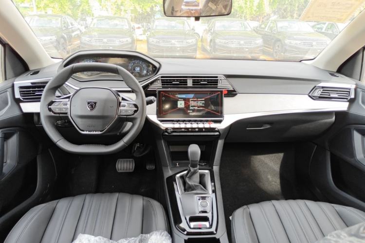 Used Peugeot 408 2024 360THP "Da Da" Model – Latou Edition Center Console