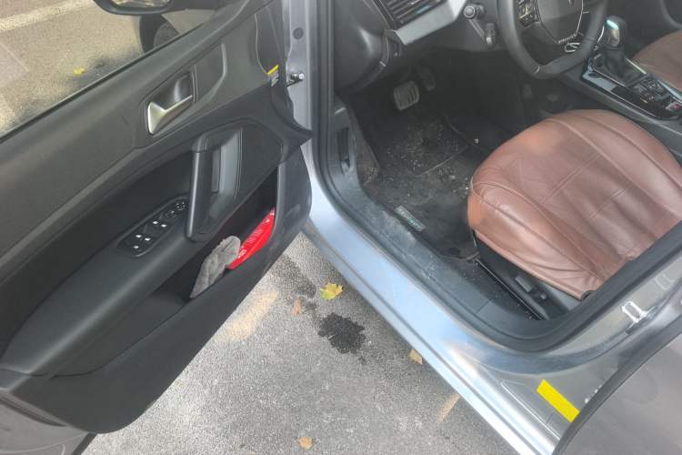 Used Peugeot 408 2024 360THP "Da Da" Model – Latou Edition Driver Seat