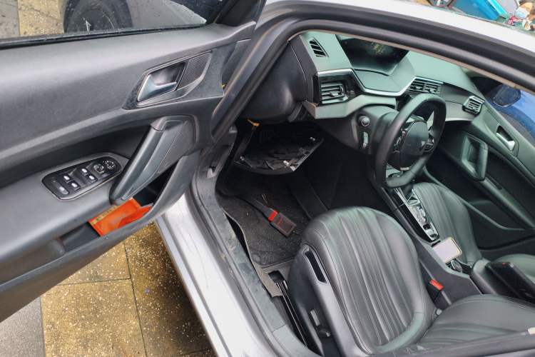 Used Peugeot 408 2024 360THP "Da Da" Edition – Romani Version Driver Seat