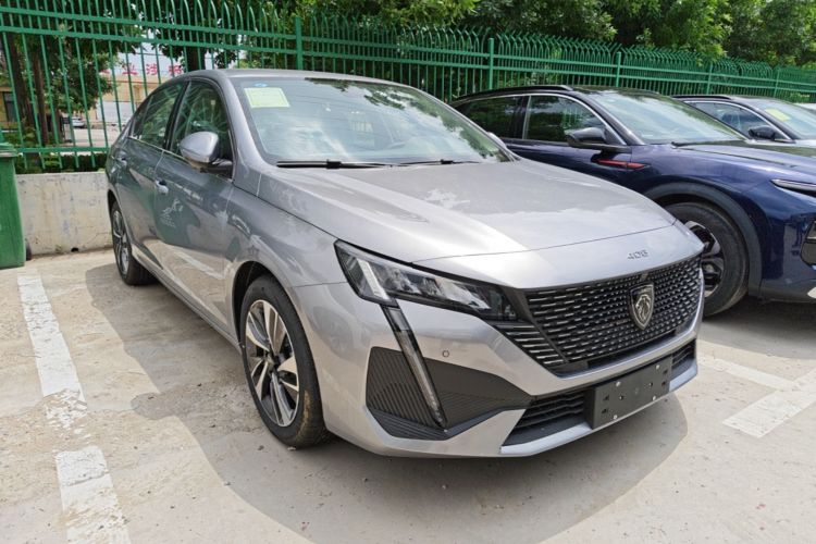 Used Peugeot 408 2024 360THP "Da Da" Model – Latou Edition Front Right 45 Deg
