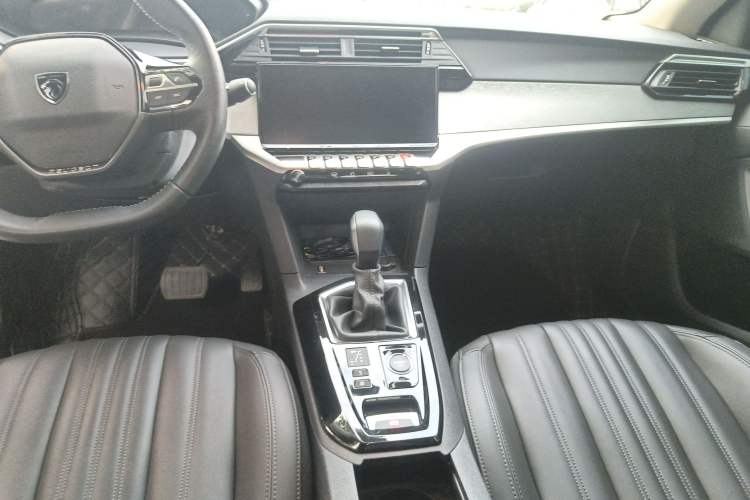 Used Peugeot 408 2024 360THP "Da Da" Model – Latou Edition Gear Lever