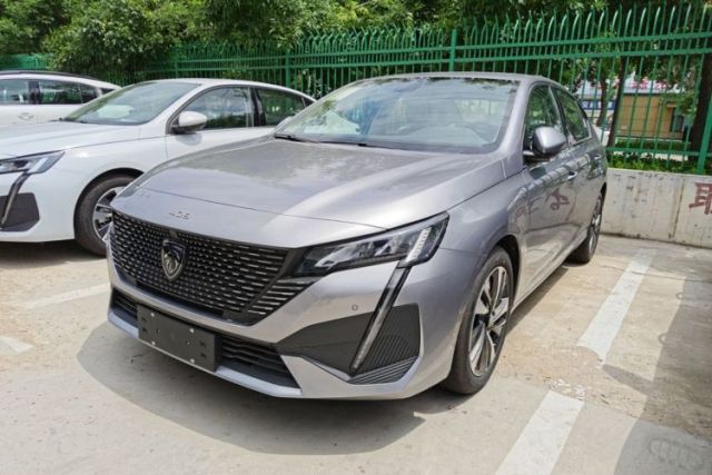 Used Peugeot 408 2024 360THP "Da Da" Model – Latou Edition