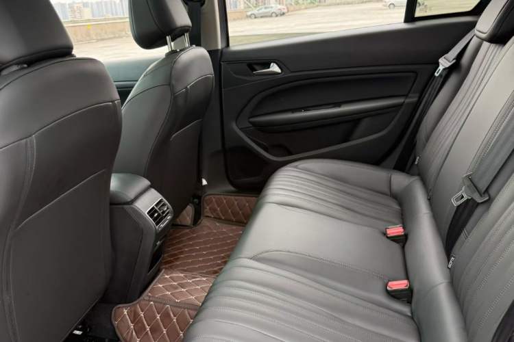 Used Peugeot 408 2024 360THP "Da Da" Model – Latou Edition Interior 3