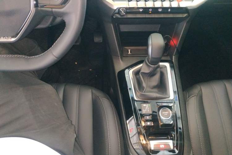 Used Peugeot 408 2024 360THP "Da Da" Model – Latou Edition Interior 5