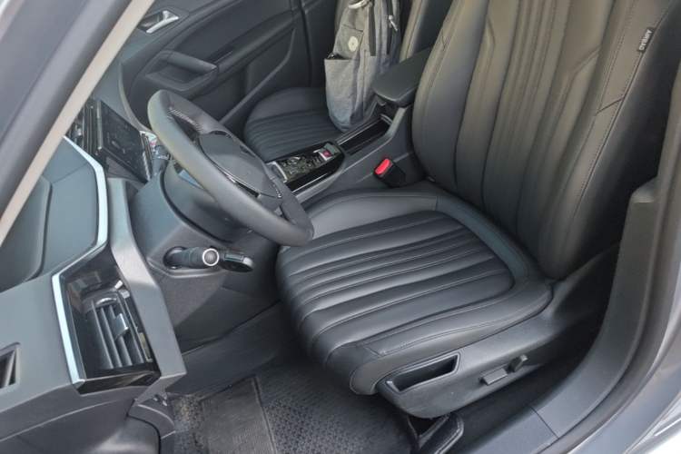 Used Peugeot 408 2024 360THP "Da Da" Edition – Romani Version Left Front Seat