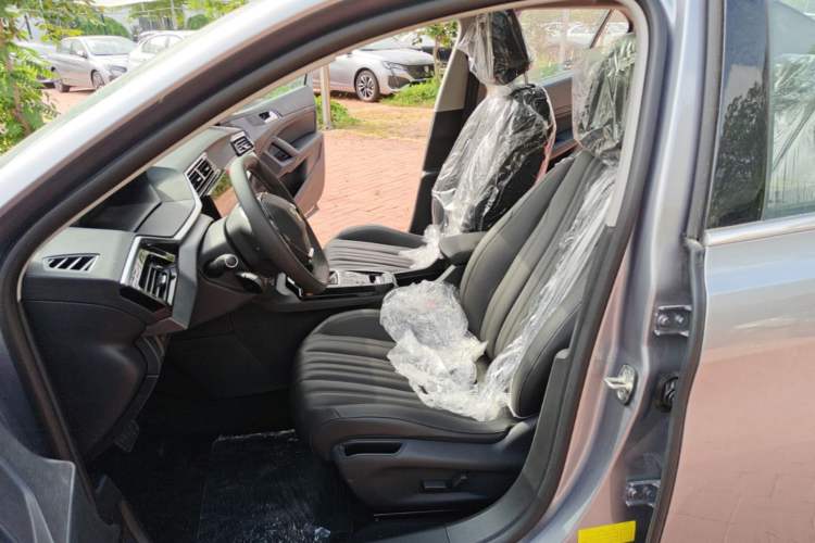 Used Peugeot 408 2024 360THP "Da Da" Model – Latou Edition Left Front Seat