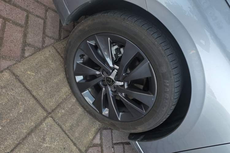 Used Peugeot 408 2024 360THP "Da Da" Edition – Romani Version Left Front Wheel Hub