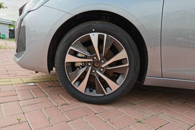 Used Peugeot 408 2024 360THP "Da Da" Model – Latou Edition Left Front Wheel Hub