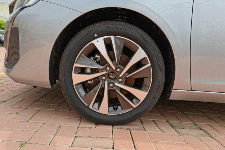 Used Peugeot 408 2024 360THP "Da Da" Model – Latou Edition Left Front Wheel Hub
