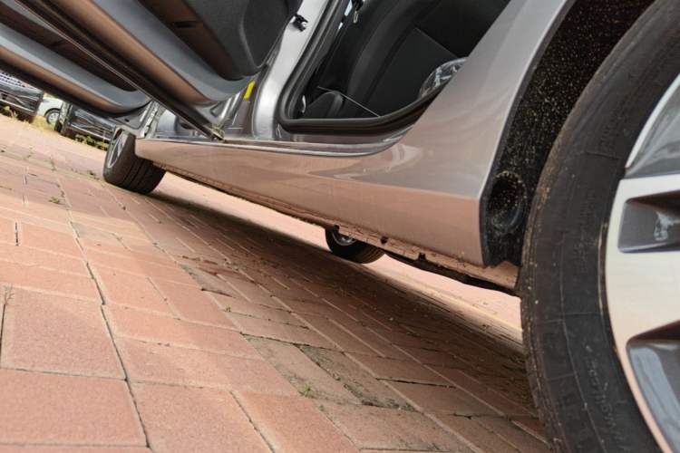 Used Peugeot 408 2024 360THP "Da Da" Model – Latou Edition Left Side Sill