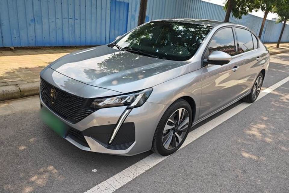 Peugeot 408 2024