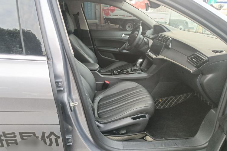 Used Peugeot 408 2024 360THP "Da Da" Model – Latou Edition Right Front Seat