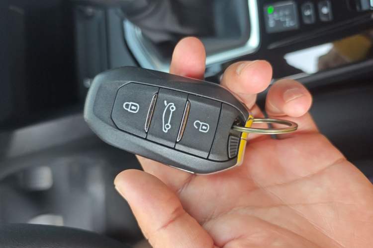 Used Peugeot 408 2024 360THP "Da Da" Edition – Romani Version Vehicle Key