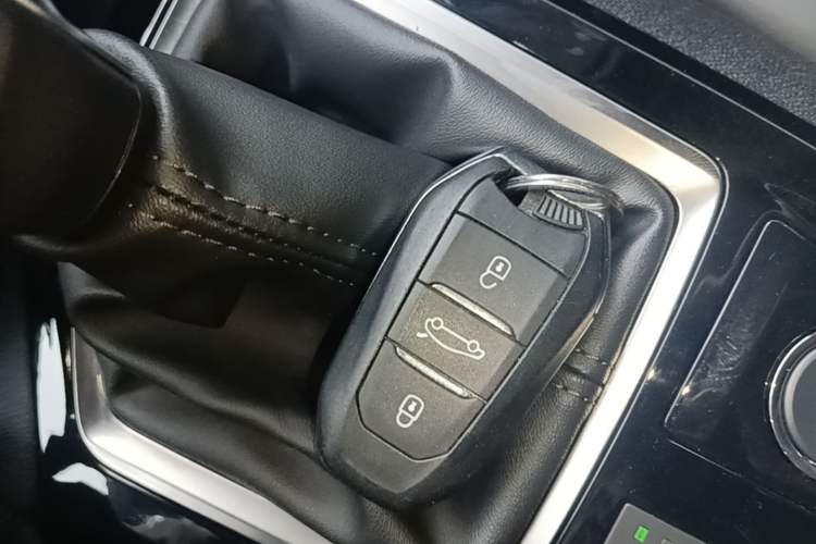 Used Peugeot 408 2024 360THP DaDa Edition - Laffite Version Vehicle Key