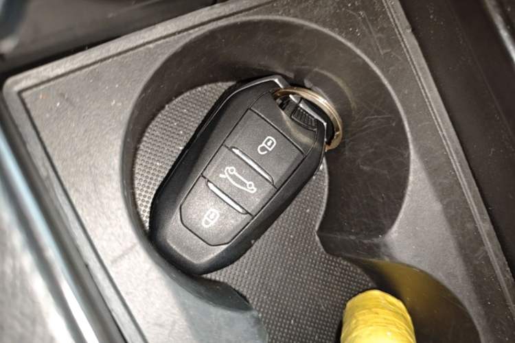 Used Peugeot 408 2024 360THP "Da Da" Model – Latou Edition Vehicle Key