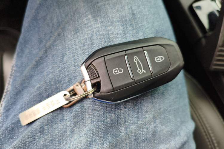 Used Peugeot 408 2024 360THP "Da Da" Edition – Romani Version Vehicle Key