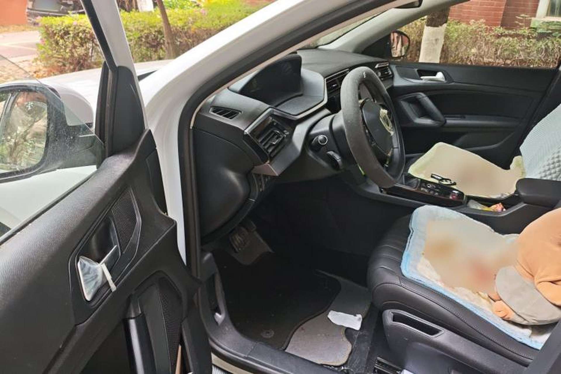 Used Peugeot 408 2024 360THP "Da Da" Model – Latou Edition Driver Seat