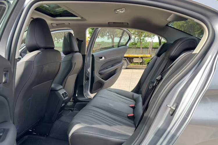 Used Peugeot 408 2024 360THP "Da Da" Model – Latou Edition Interior 3