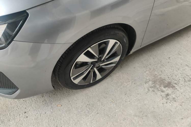 Used Peugeot 408 2024 360THP "Da Da" Model – Latou Edition Left Front Wheel Hub
