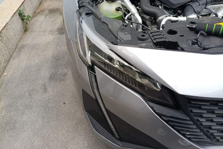 Used Peugeot 408 2024 360THP "Da Da" Edition – Romani Version Right Front Headlight