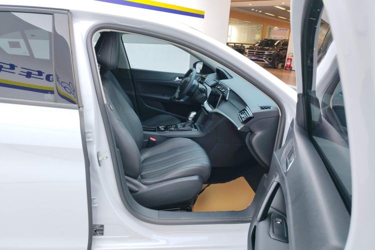 Used Peugeot 408 2024 360THP "Da Da" Edition – Romani Version Right Front Seat