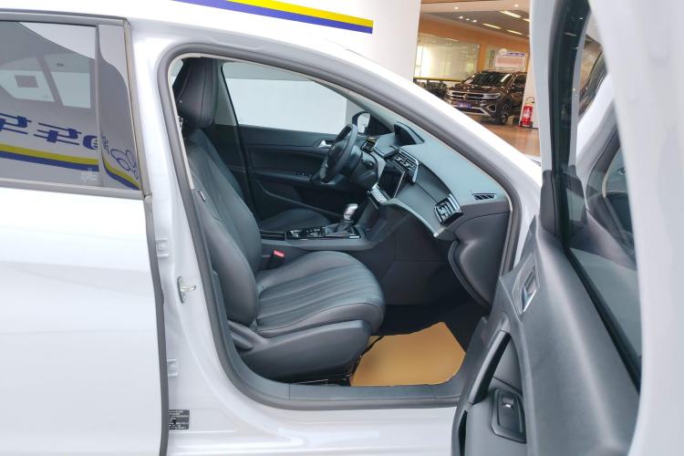 Used Peugeot 408 2024 360THP "Da Da" Edition – Romani Version Right Front Seat
