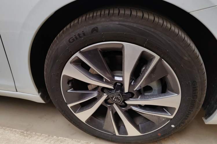 Used Peugeot 408 2024 360THP "Da Da" Model – Latou Edition Right Front Wheel Hub