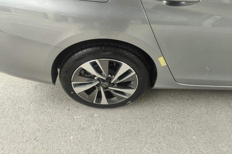 Used Peugeot 408 2024 360THP "Da Da" Model – Latou Edition Right Rear Wheel Hub