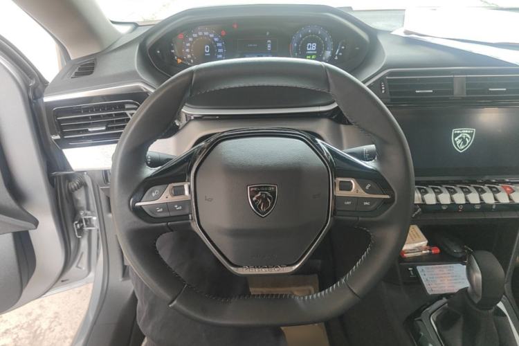 Used Peugeot 408 2024 360THP "Da Da" Model – Latou Edition Steering Wheel