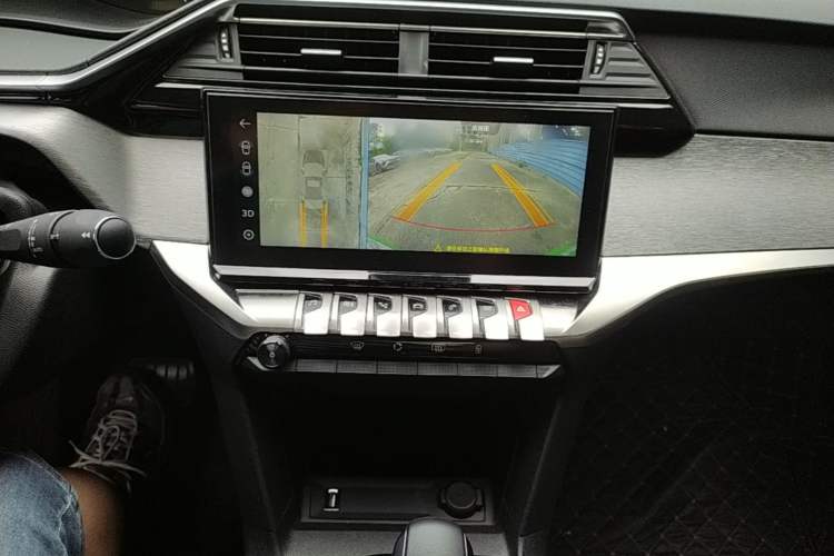Used Peugeot 408 2024 360THP "Da Da" Model – Latou Edition Audio And AC Panel