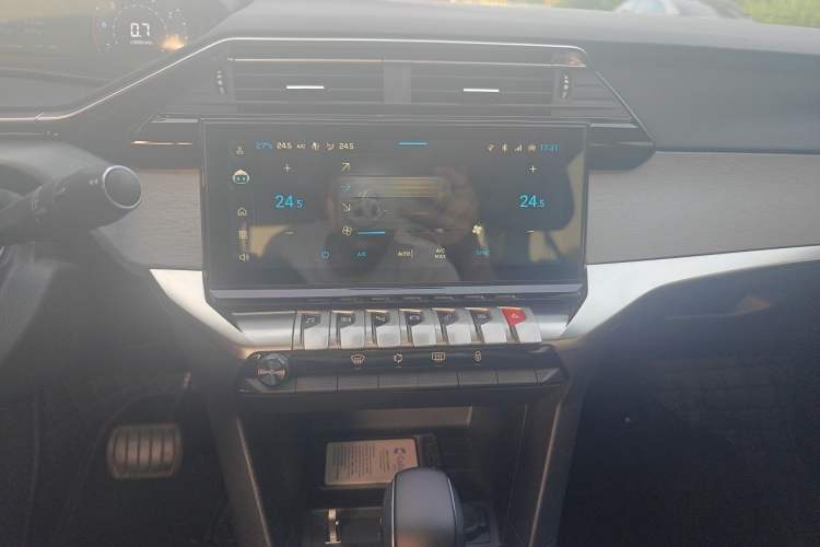 Used Peugeot 408 2024 360THP "Da Da" Model – Latou Edition Audio And AC Panel