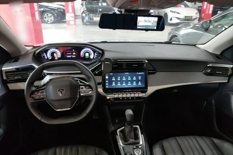 Used Peugeot 408 2024 360THP "Da Da" Model – Latou Edition Center Console