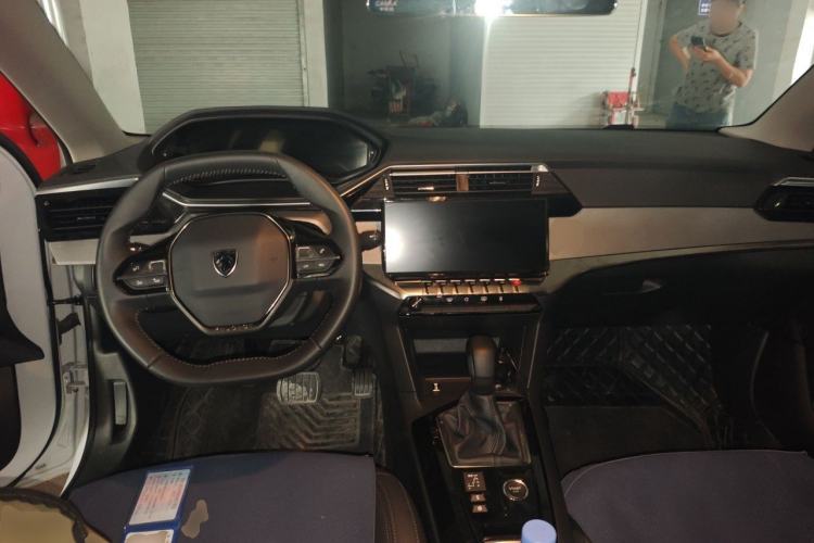 Used Peugeot 408 2024 360THP "Da Da" Model – Latou Edition Center Console