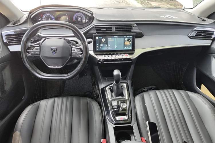 Used Peugeot 408 2024 360THP "Da Da" Model – Latou Edition Center Console