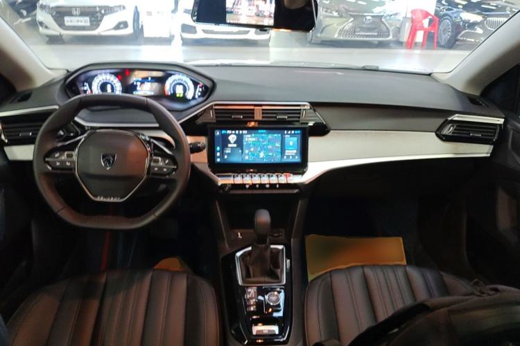 Used Peugeot 408 2024 360THP "Da Da" Model – Latou Edition Center Console