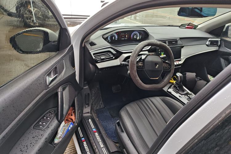 Used Peugeot 408 2024 360THP "Da Da" Model – Latou Edition Driver Seat