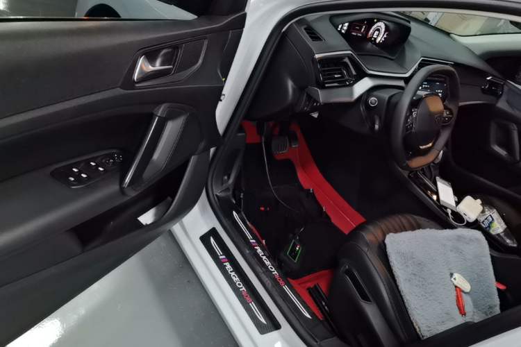 Used Peugeot 408 2024 360THP "Da Da" Model – Latou Edition Driver Seat