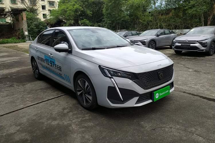 Used Peugeot 408 2024 360THP "Da Da" Model – Latou Edition Front Right 45 Deg