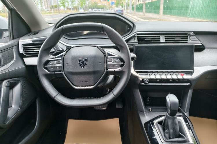 Used Peugeot 408 2024 360THP "Da Da" Edition – Romani Version Interior 3