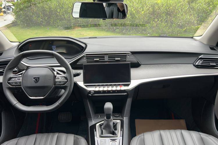 Used Peugeot 408 2024 360THP "Da Da" Model – Latou Edition Interior 3