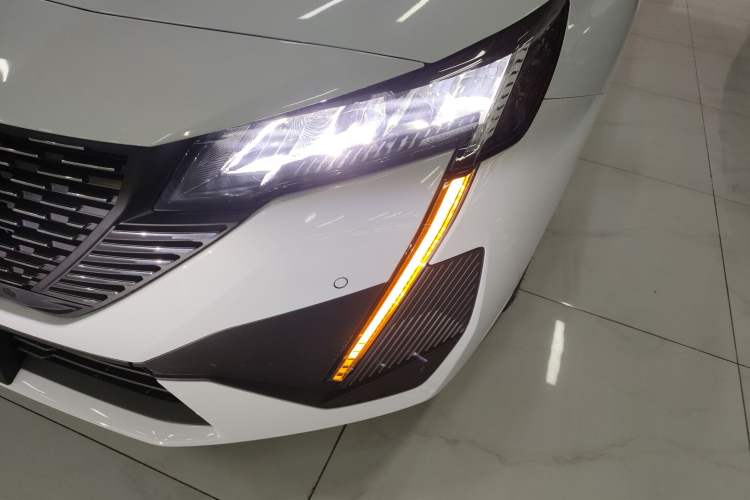 Used Peugeot 408 2024 360THP "Da Da" Model – Latou Edition Left Front Headlight