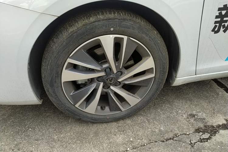 Used Peugeot 408 2024 360THP "Da Da" Model – Latou Edition Left Front Wheel Hub