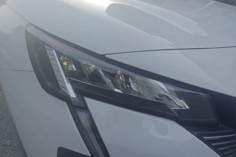 Used Peugeot 408 2024 360THP "Da Da" Model – Latou Edition Right Front Headlight