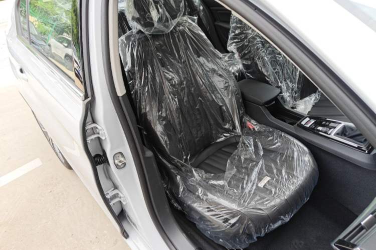 Used Peugeot 408 2024 360THP "Da Da" Model – Latou Edition Right Front Seat