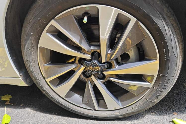 Used Peugeot 408 2024 360THP "Da Da" Model – Latou Edition Right Front Wheel Hub